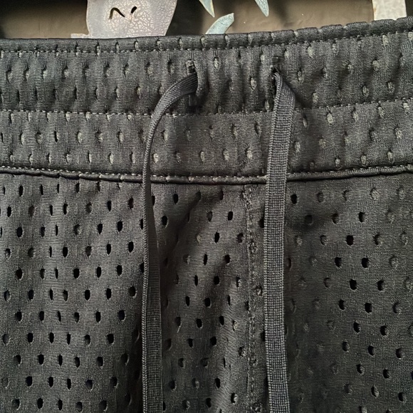 Nike Pair Shorts - Picture 10 of 11